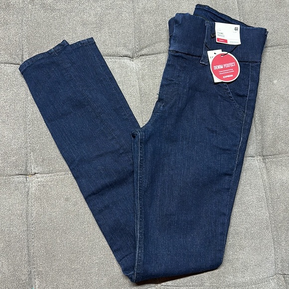 🥰🥰Express Denim Perfect Legging High Rise🥰🥰 - Picture 5 of 7